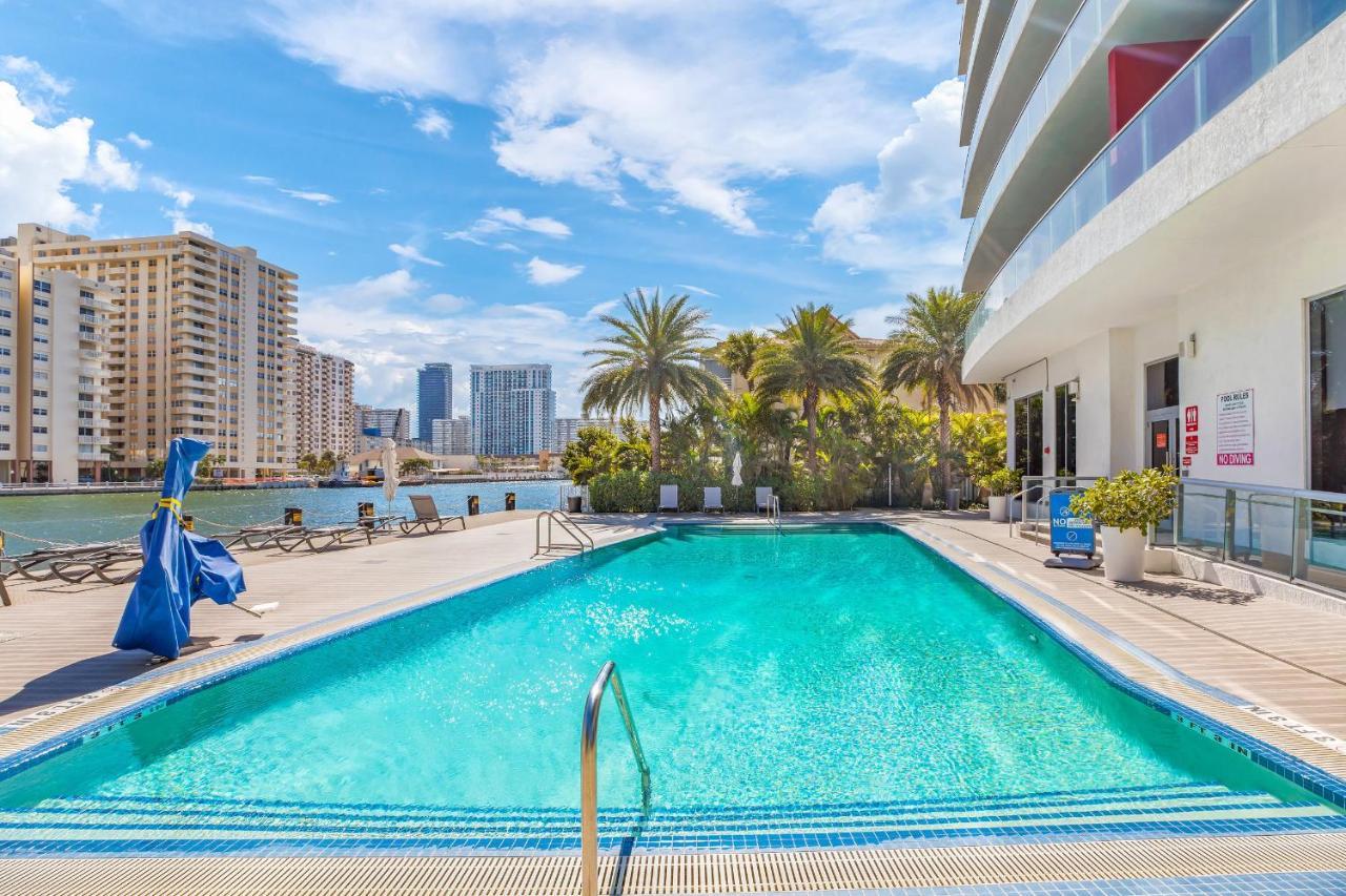 Resort-Style Living With Direct Ocean Views - 3Br Beauty Hallandale Beach Luaran gambar