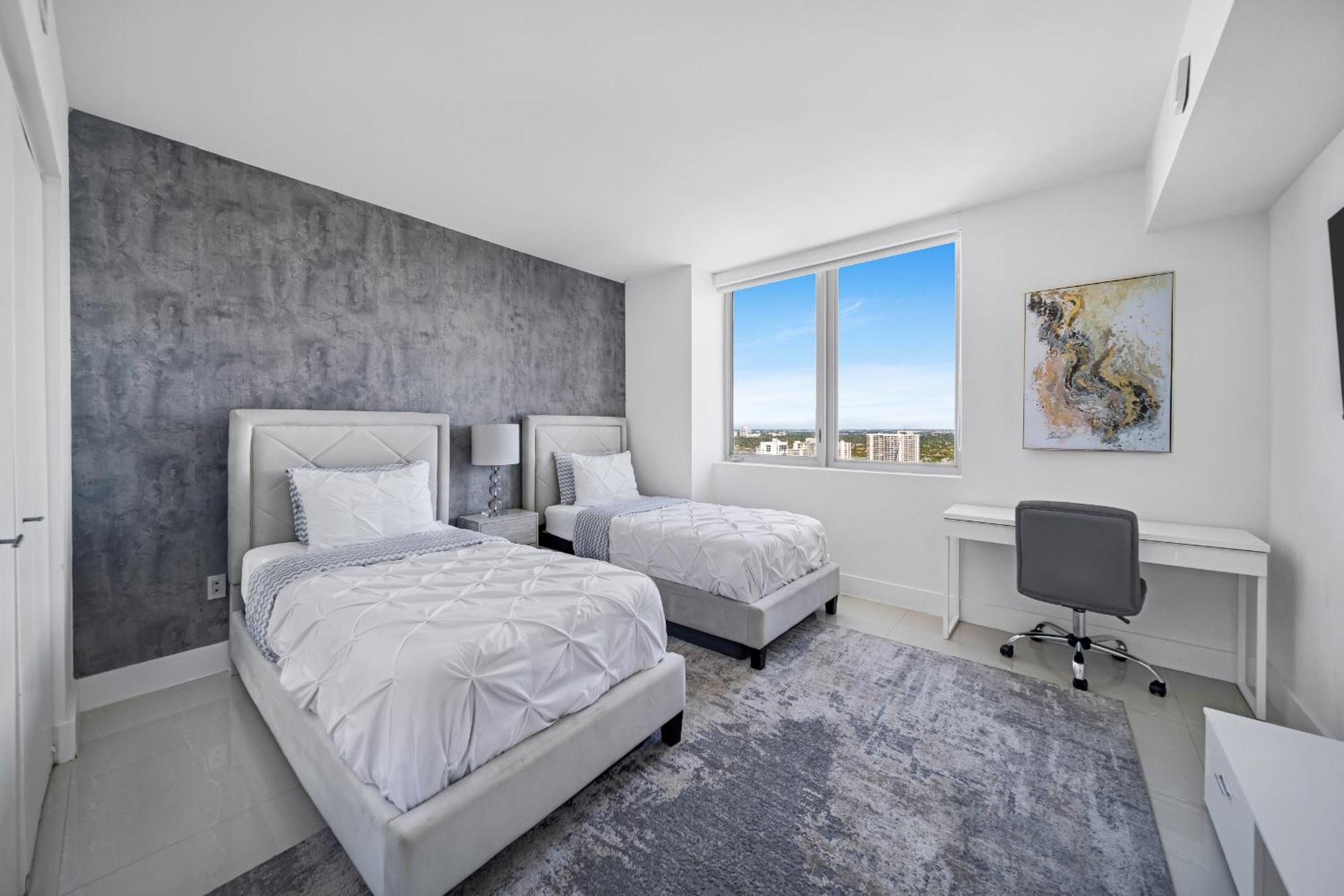 Resort-Style Living With Direct Ocean Views - 3Br Beauty Hallandale Beach Luaran gambar