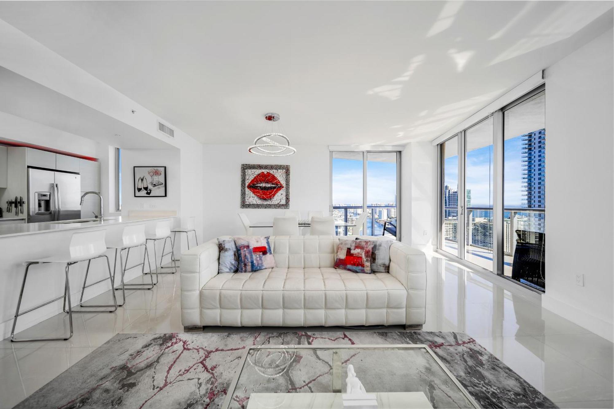 Resort-Style Living With Direct Ocean Views - 3Br Beauty Hallandale Beach Luaran gambar