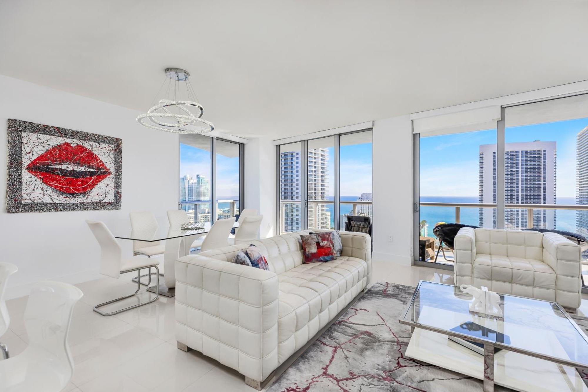 Resort-Style Living With Direct Ocean Views - 3Br Beauty Hallandale Beach Luaran gambar