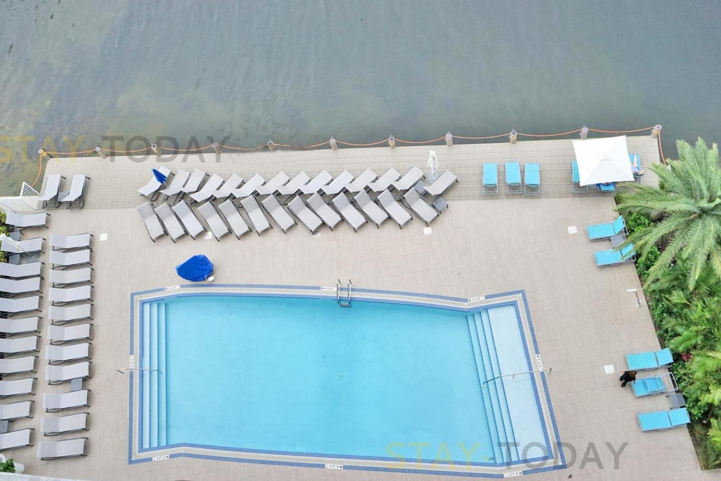 Resort-Style Living With Direct Ocean Views - 3Br Beauty Hallandale Beach Luaran gambar
